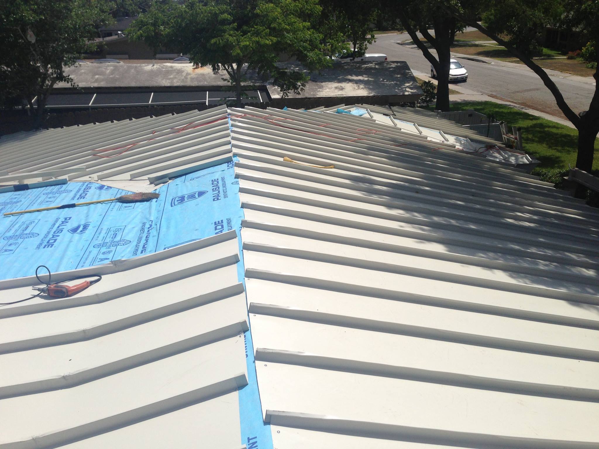 How do I choose the suitable roofing material for my home?